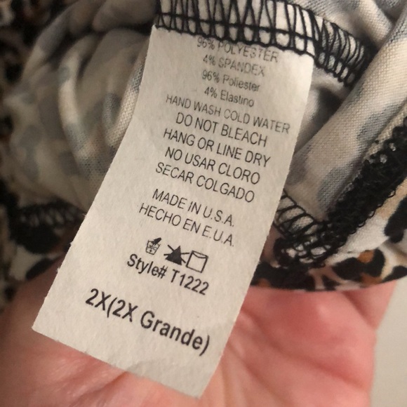 Beautiful Leopard Print Top - Picture 6 of 6